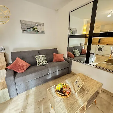 L'echappee Verte - T2 - Confort -piscine - Tennis- Parking - Climatisation - Sudsejourconciergerie *