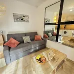 L'echappee Verte - T2 - Confort -piscine - Tennis- Parking - Climatisation - Sudsejourconciergerie *