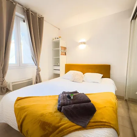 Apartment L'echappee Verte - T2 - Confort -piscine - Tennis- Parking - Climatisation - Sudsejourconciergerie *