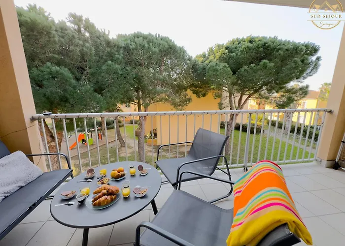 L'echappee Verte - T2 - Confort -piscine - Tennis- Parking - Climatisation - Sudsejourconciergerie *