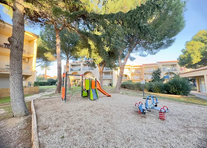 L'echappee Verte - T2 - Confort -piscine - Tennis- Parking - Climatisation - Sudsejourconciergerie Appartement