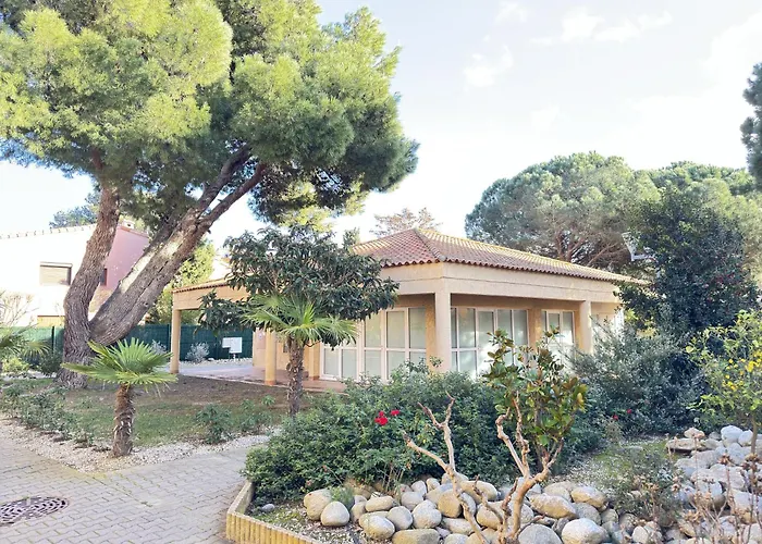 L'echappee Verte - T2 - Confort -piscine - Tennis- Parking - Climatisation - Sudsejourconciergerie 아파트